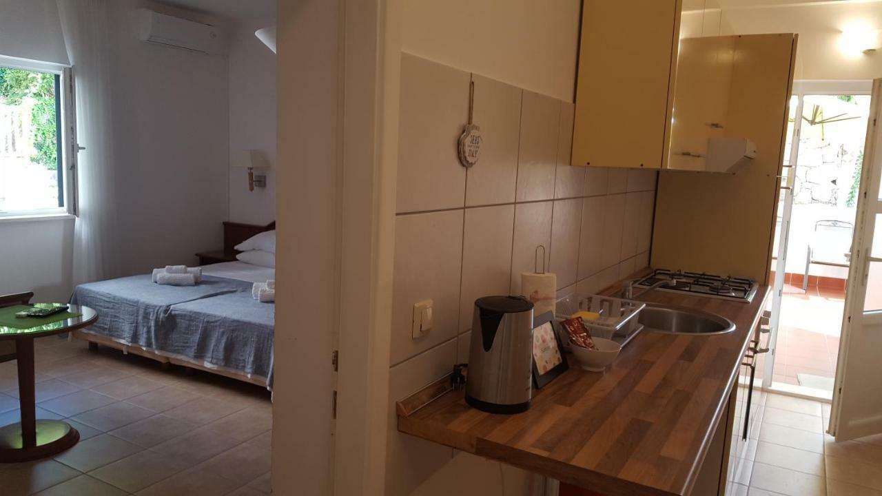 Guest House Sol Cavtat Eksteriør billede
